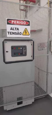 Disjuntores de média tensão